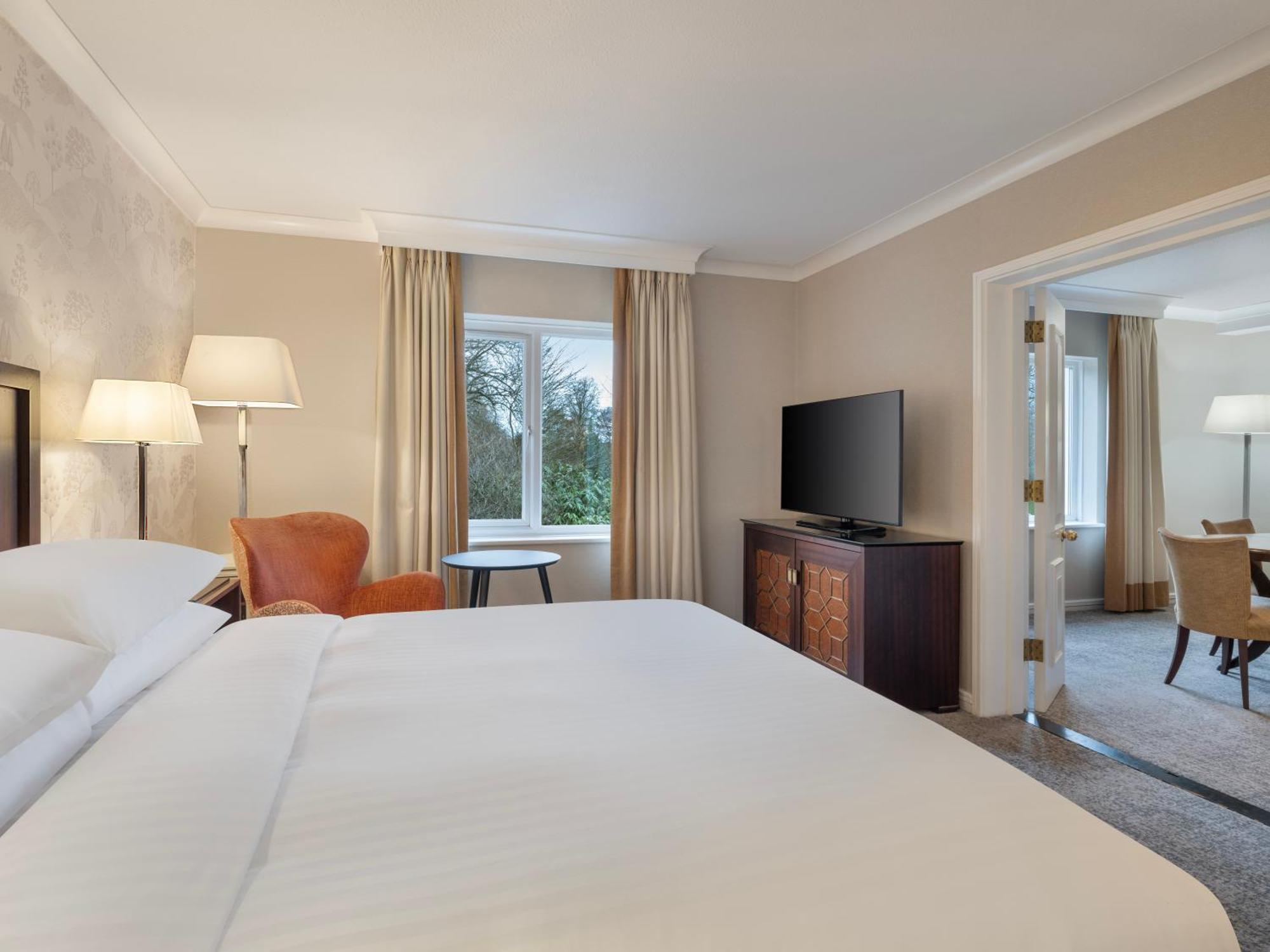 Delta Hotels By Marriott Tudor Park Country Club Maidstone Ngoại thất bức ảnh