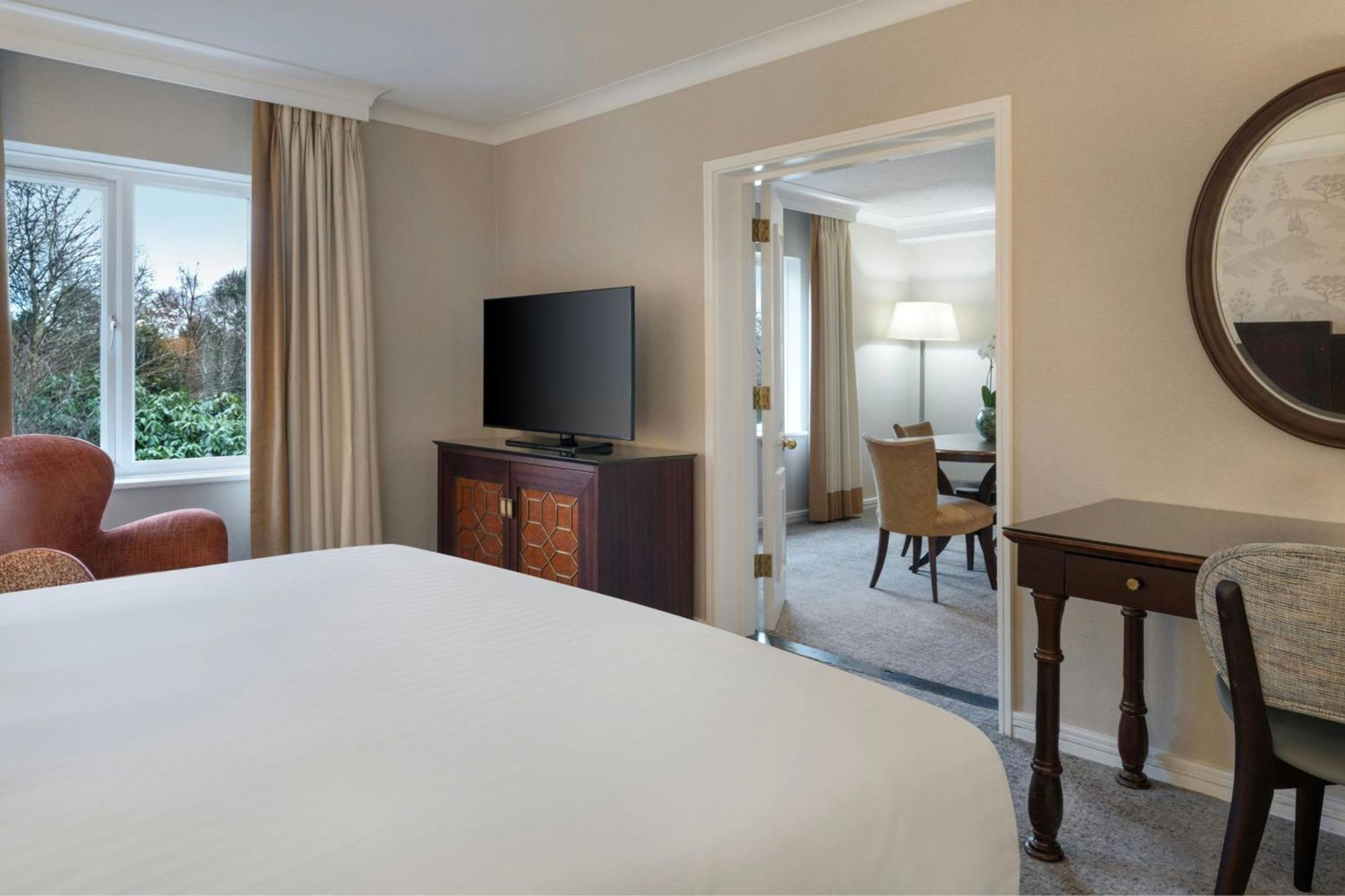 Delta Hotels By Marriott Tudor Park Country Club Maidstone Ngoại thất bức ảnh