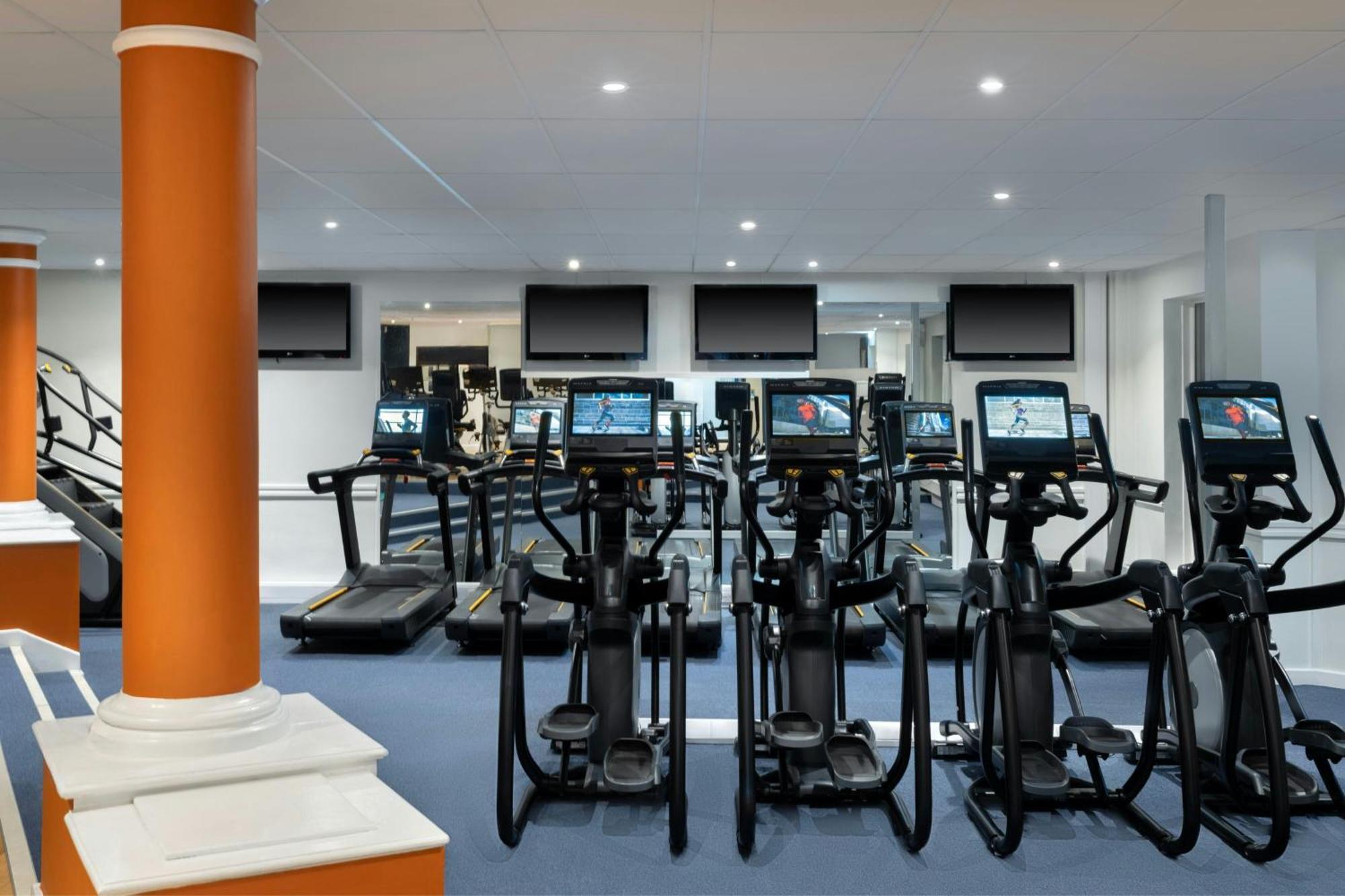 Delta Hotels By Marriott Tudor Park Country Club Maidstone Ngoại thất bức ảnh