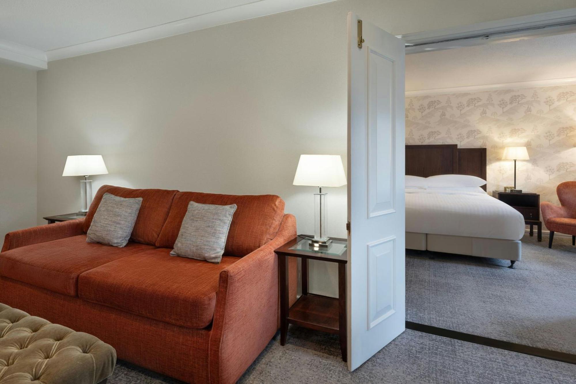 Delta Hotels By Marriott Tudor Park Country Club Maidstone Ngoại thất bức ảnh